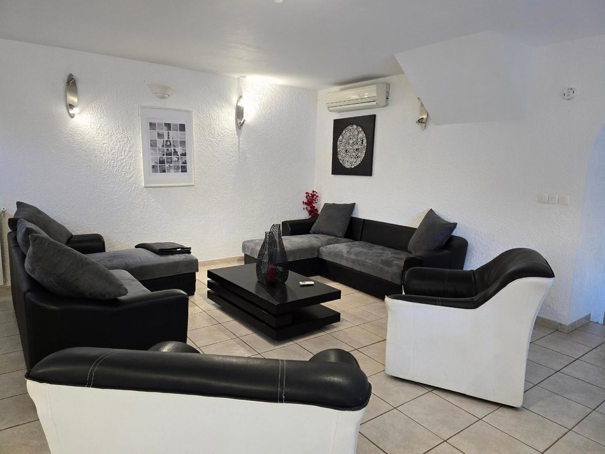 Villa 170M2 Avec Piscine Parc Des Calanques 15 Min Velodrome Marseille Luaran gambar